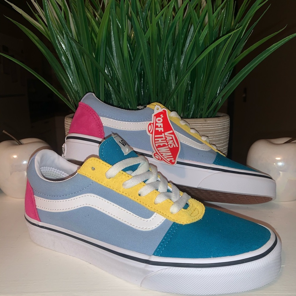 COPY - 💛💖Women’s Ward Lo Vans💙